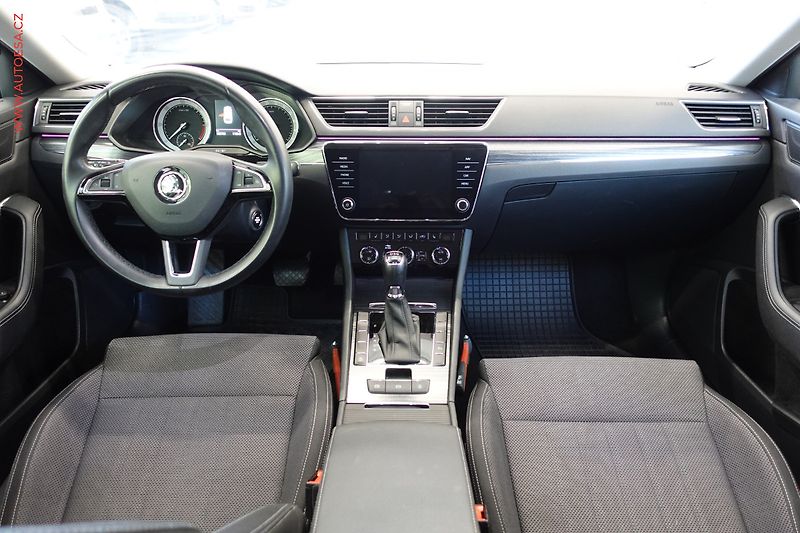 Škoda Superb (2020) 2.0TDi, Style, DSG, LED - fotka 8 z 22