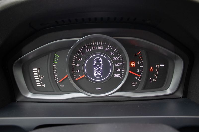 Volvo V60 - fotka 21 z 36