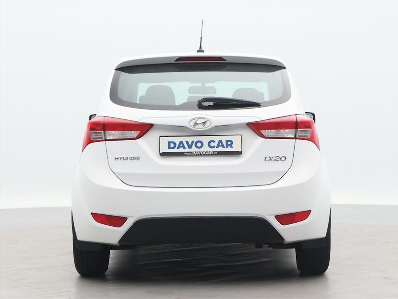 Hyundai ix20 1,4 CVVT 66kW Trikolor CZ - fotka 6 z 29
