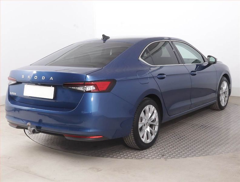 Škoda Superb (2024) Selection 1.5 TSI - fotka 5 z 17