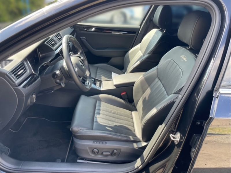 Škoda Superb 2,0 TDI 110 L&K DSG - fotka 7 z 11