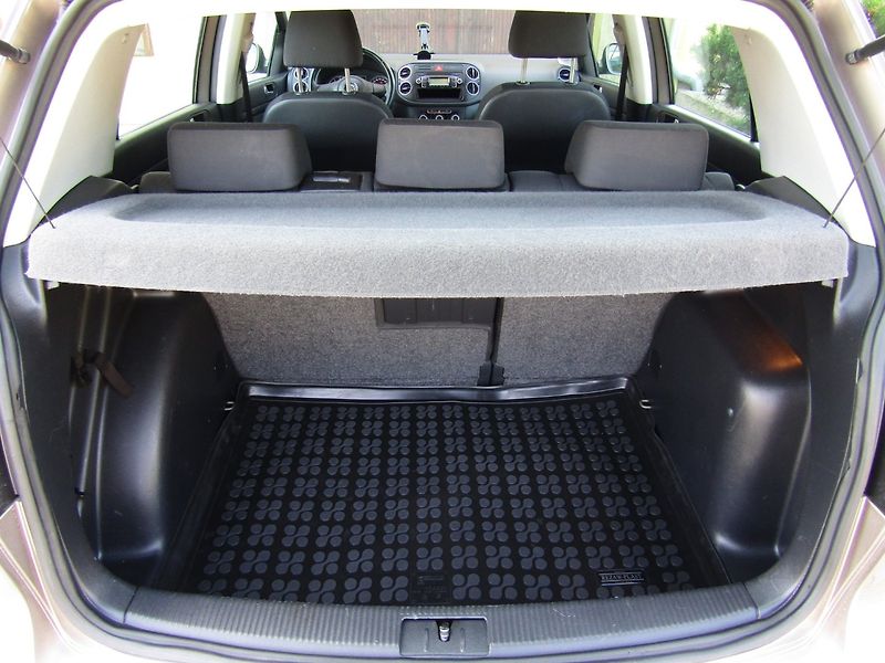 Volkswagen Golf Plus (2010) 1.4 16V 59kW - fotka 21 z 37