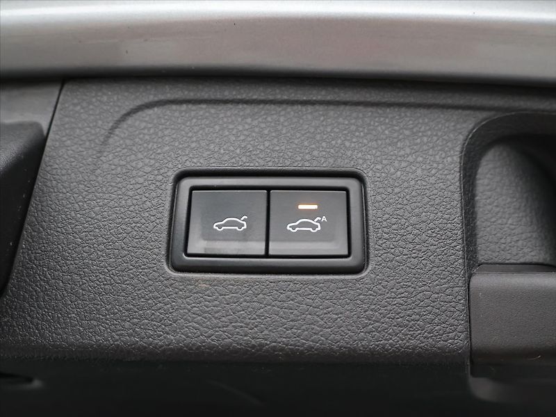Volkswagen Passat Alltrack 2,0 TSI 162kW 4Motion - fotka 8 z 27