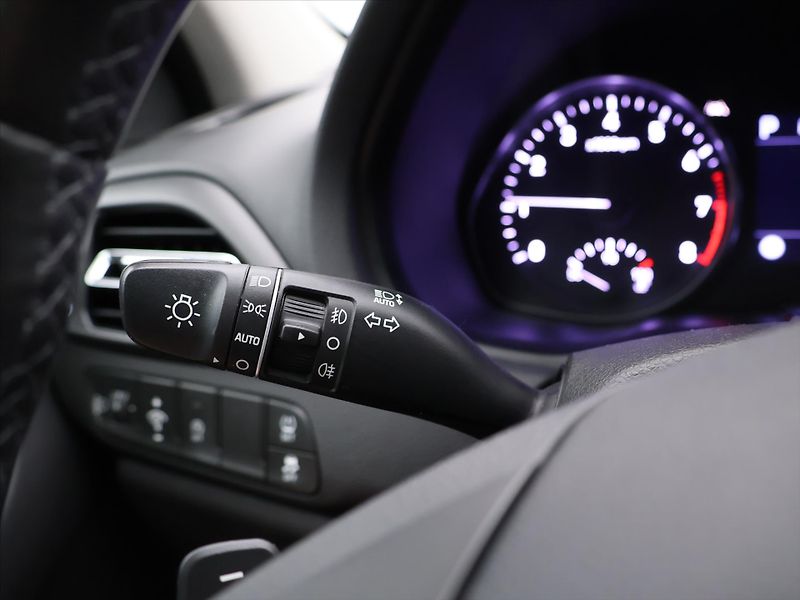 Hyundai i30 1,0 T-GDI 88kW Style DCT CZ DP - fotka 17 z 32