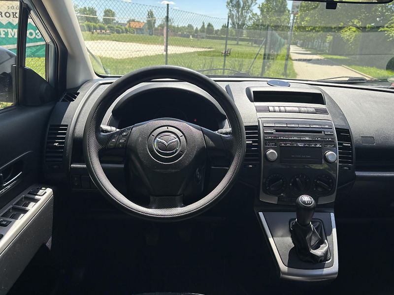 Mazda 5 2.0 Exclusive - fotka 21 z 27