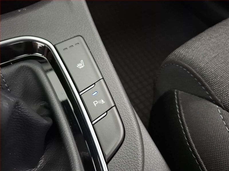Hyundai i30 (2021) Smart 1.0 T-GDI, Automat - fotka 18 z 21