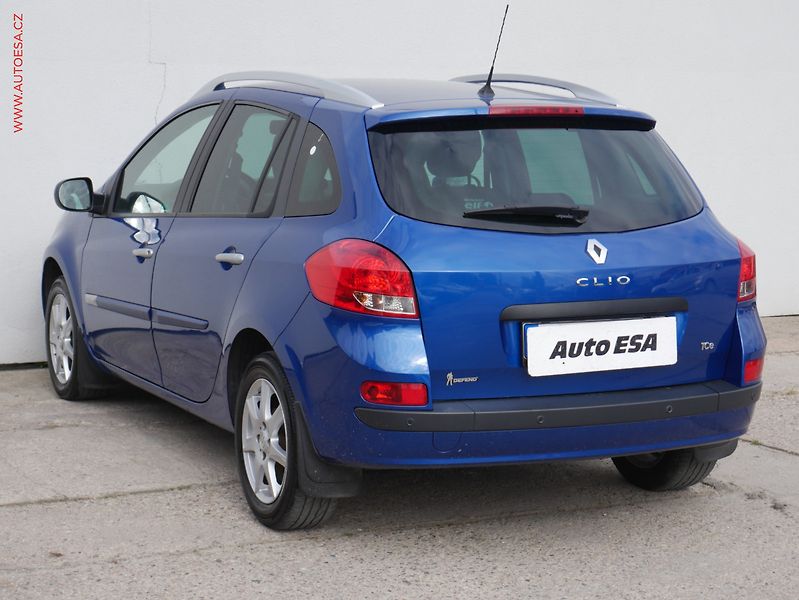 Renault Clio (2011) 1.2i, 1.maj,ČR, AC, park - fotka 4 z 16