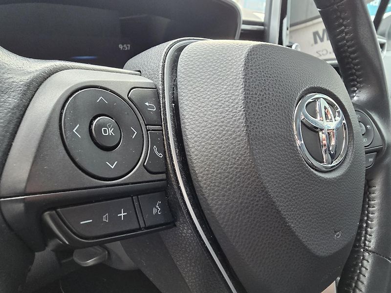 Toyota Corolla 1.5-1.MAJ-ZÁRUKA-NAVI-KAMERA   - fotka 16 z 20