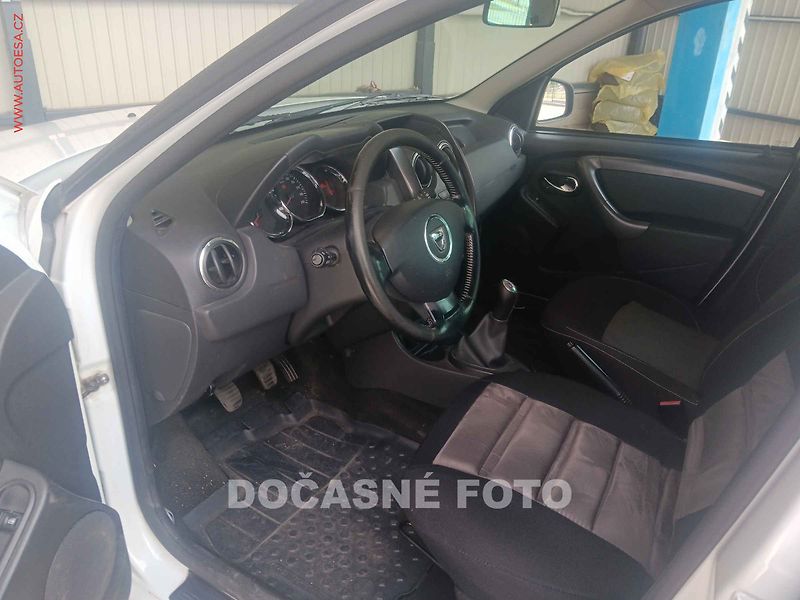 Dacia Duster (2016) 1.6 SCe, ČR - fotka 3 z 3