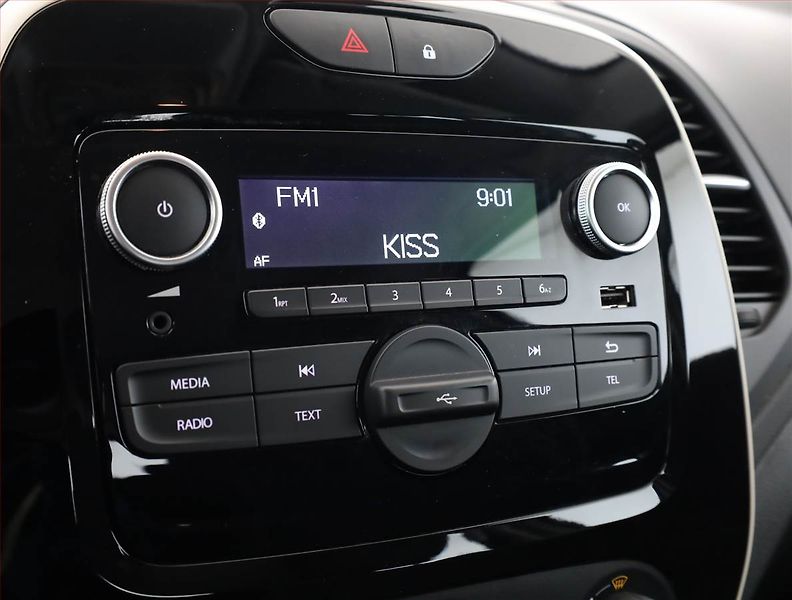 Renault Captur (2018) 1.2 TCe, Tempomat - fotka 15 z 19