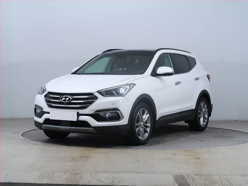 Hyundai Santa Fe (2018) Executive 2.2 CRDi Blue, 4X4 - fotka 2 z 14