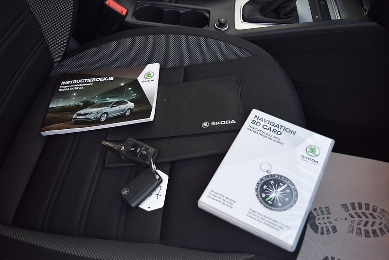 Škoda Octavia (2020) 1.5TSI 110kw AMBITION DSG KAM - fotka 44 z 44