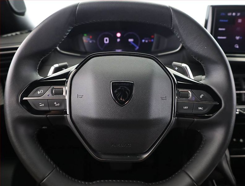 Peugeot 2008 (2024) 1.2 PureTech, 360°KAMERA - fotka 8 z 16