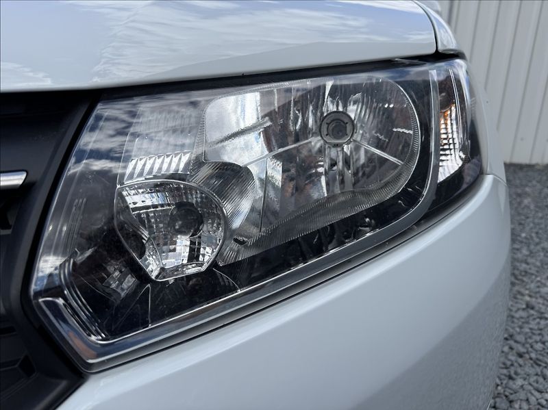 Dacia Logan 1,2 i 16V MCV KLIMA 1.maj ČR - fotka 9 z 50
