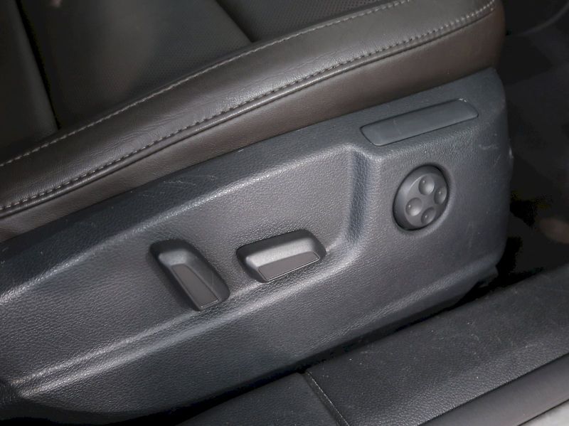 Škoda Superb (2013) L&K 2.0TDI 125KW 4x4 WEBASTO P - fotka 29 z 34