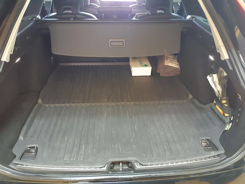 Volvo V90 2,0 d CROSSCOUNTRY 4x4 - fotka 18 z 22
