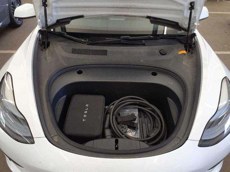Tesla Model 3 STAND. RANGE 208w TZ SOH 95,0% - fotka 8 z 15