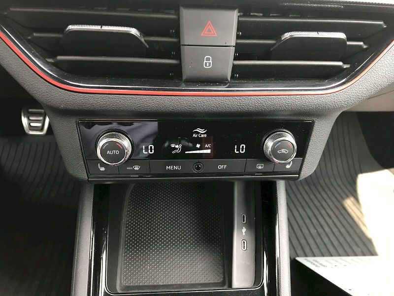 Škoda Kamiq (2022) Monte Carlo 1,5 TSI - fotka 15 z 27