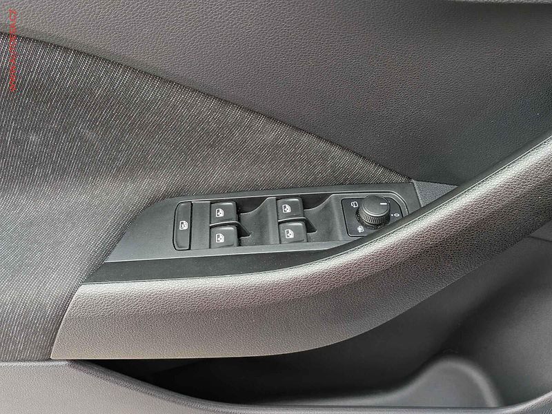 Škoda Kamiq (2021) 1.0TSi, 2.maj,ČR, Style, DSG - fotka 12 z 16