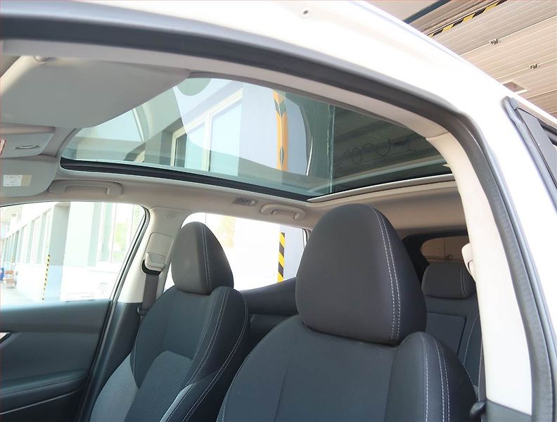 Nissan Qashqai (2018) 1.5 dCi, Serv.kniha, Navi - fotka 16 z 20