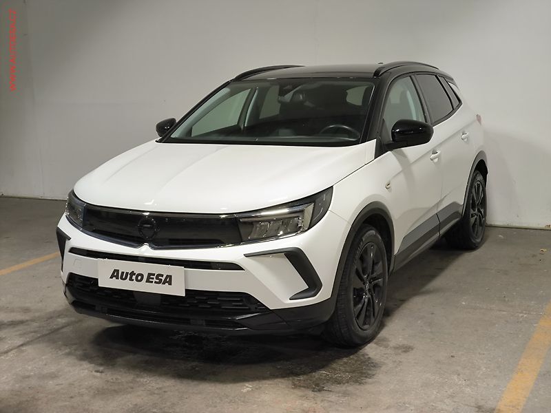 Opel Grandland (2022) 1.2T, 2.maj,ČR, GS Line - fotka 3 z 18