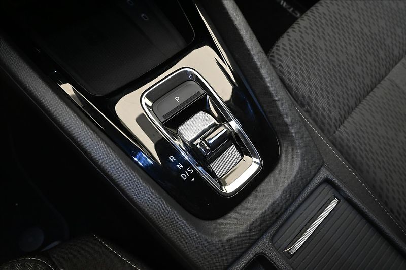 Škoda Octavia 2,0 TDI 110 kW DSG Style Záruk - fotka 24 z 33