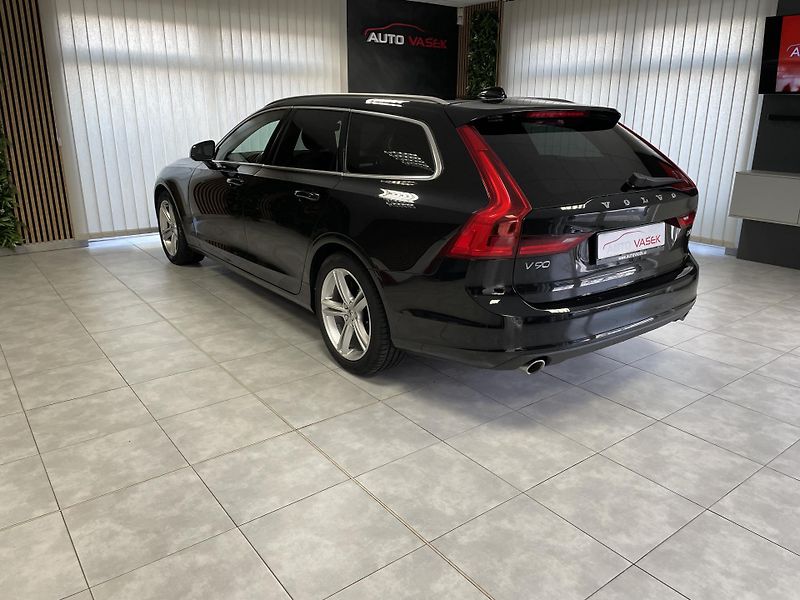 Volvo V90 2.0 D4 MOMENTUM SERVISKA - fotka 10 z 29