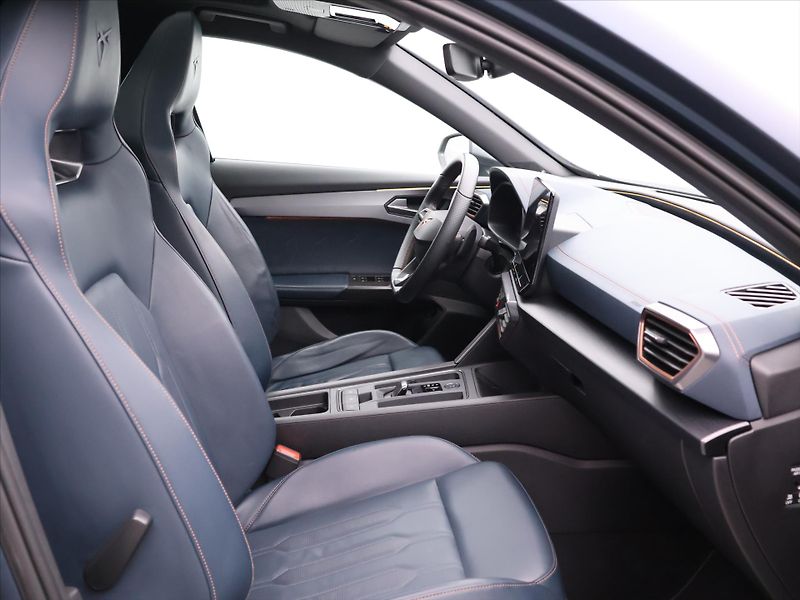 Cupra Formentor 2,0 TSI VZ DSG 4Drive CZ Bremb - fotka 13 z 36
