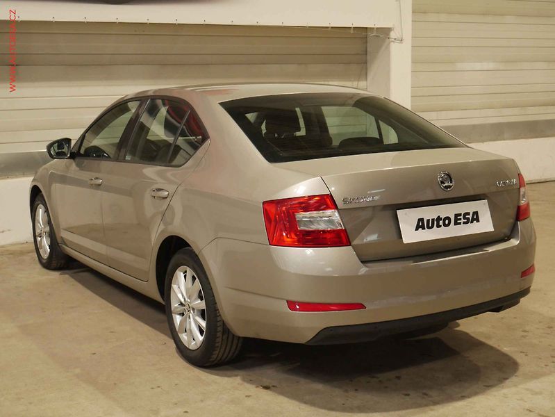 Škoda Octavia (2016) 1.4 TSI, 2.maj,ČR, servis - fotka 4 z 19
