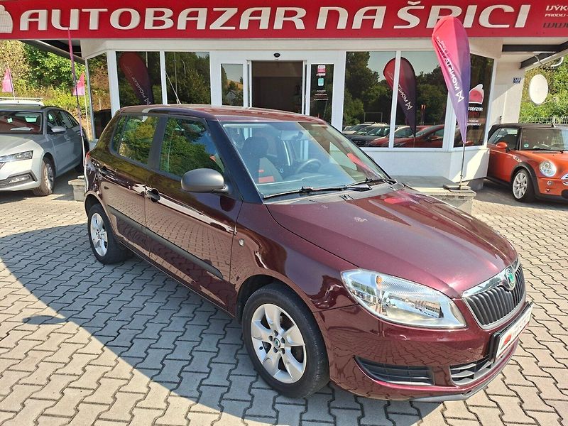 Škoda Fabia (2011) 1.2i 51kW -FACELIFT-KLIMA - fotka 2 z 36