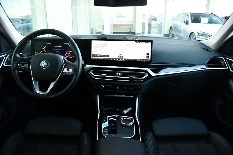 BMW i4 eDrive40 NAV REZERVACE - fotka 9 z 41