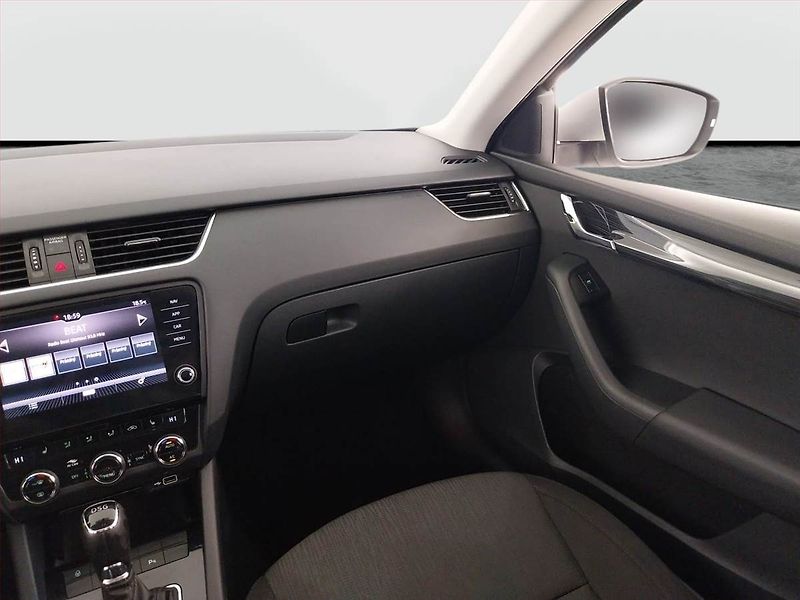 Škoda Octavia (2018) Style 1.6 TDI, Automat, Navi - fotka 8 z 22