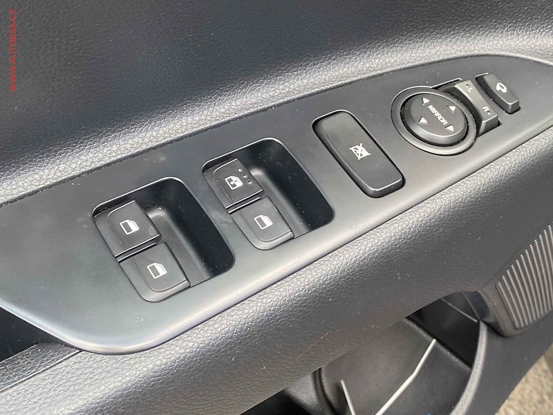 Kia Rio (2018) 1.4CVVT, 1.maj,ČR, Exclusive - fotka 11 z 17