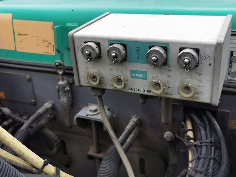 Ostatní VÖGELE Super 800 pás. finišer - fotka 28 z 30