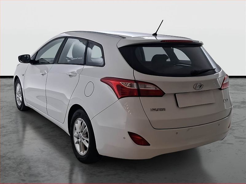 Hyundai i30 (2016) 1.6 GDI, ČR,1.maj, Tempomat - fotka 4 z 16