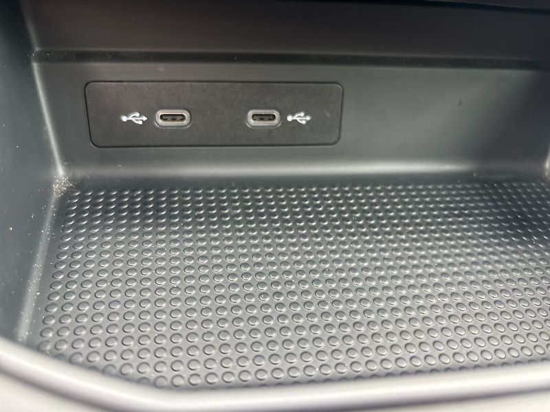 Seat Arona (2022) 1.0 TSI Style - fotka 21 z 27