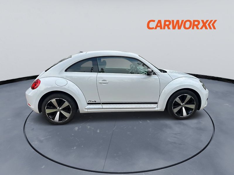 Volkswagen New Beetle (2015) 1.2Tsi 77kw Club - fotka 8 z 33
