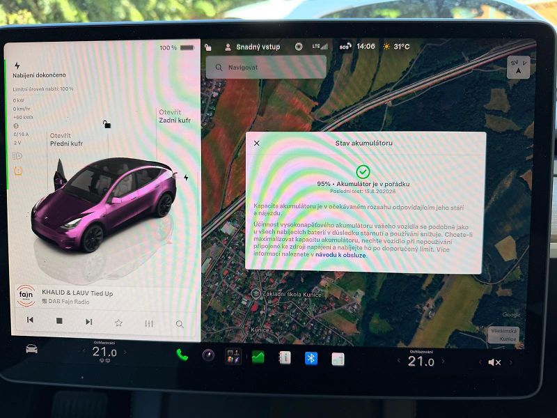 Tesla Model Y (2023) - fotka 7 z 13