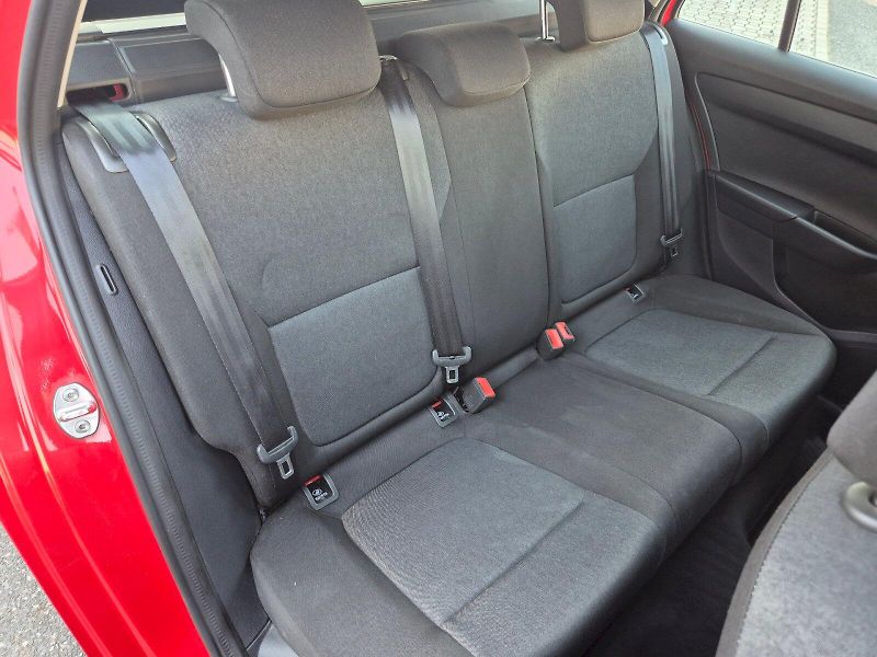 Škoda Fabia (2018) kombi Active 1.0 TSI 70 kW 5°m - fotka 17 z 25