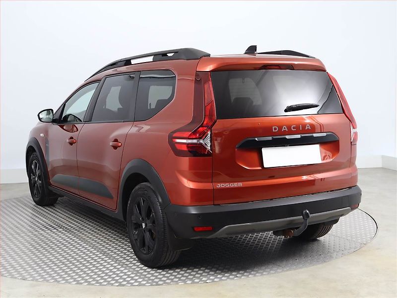 Dacia Jogger (2022) Extreme 1.0 TCe LPG, LPG, ČR - fotka 4 z 14