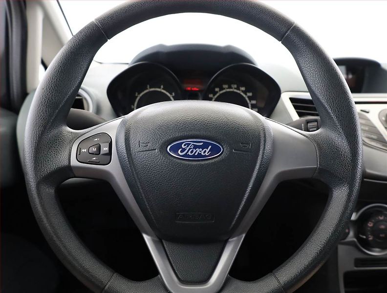 Ford Fiesta (2009) 1.25, nová STK, jezdí dobře - fotka 8 z 16