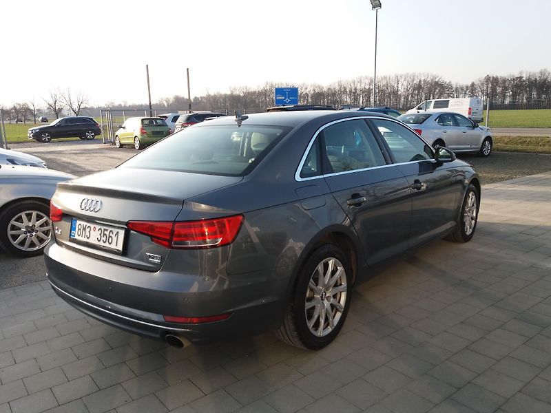Audi A4 2.0TFSI,140kW,103tIs-km!!! - fotka 4 z 28