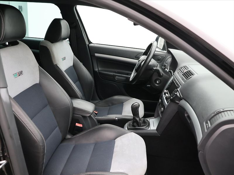 Škoda Octavia 2,0 TDI RS 125kW Xenon Navi - fotka 12 z 33