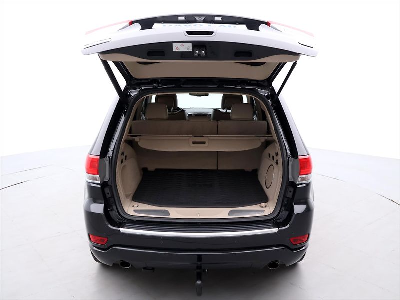 Jeep Grand Cherokee 3.0 CRDI 184kW Overland 4WD - fotka 9 z 40