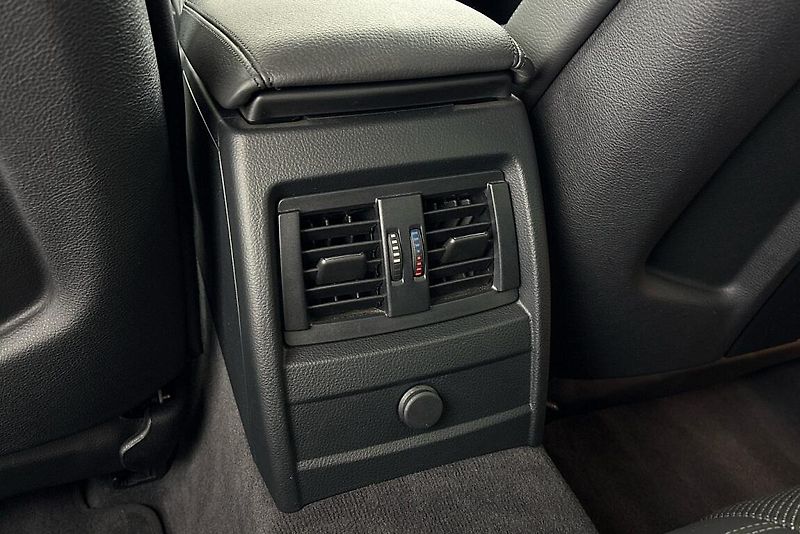 BMW M3 - fotka 25 z 27