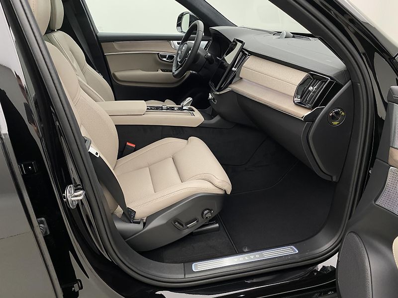 Volvo XC90 (2026) T8 AWD Plug-in BRIGHT ULTRA - fotka 26 z 77