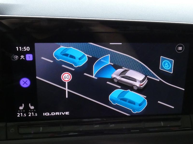 Volkswagen Golf (2020) Style 1,5 TSI - fotka 30 z 30