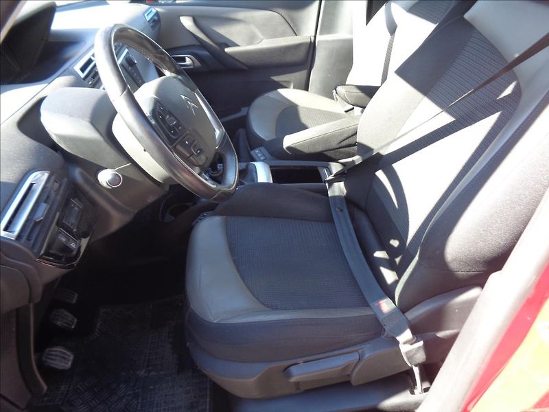 Citroën C4 Picasso 1,6 - fotka 13 z 14