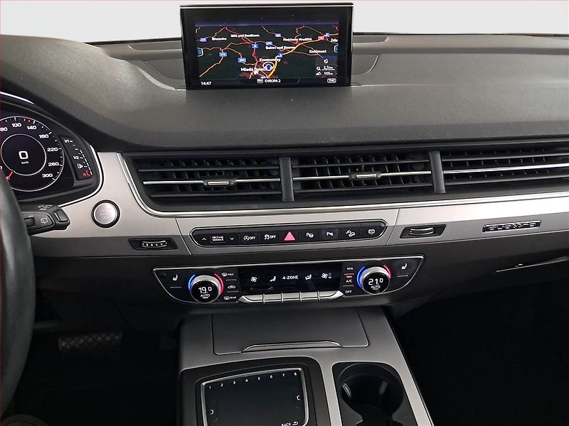 Audi Q7 (2019) 45 TDI - fotka 12 z 26