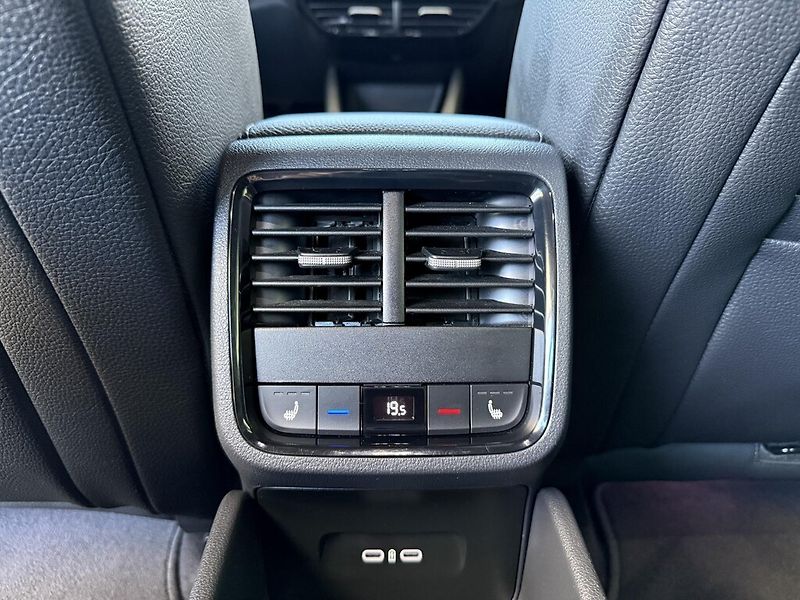 Škoda Octavia DSG 1,5TSi 110kW SportLine - fotka 23 z 26